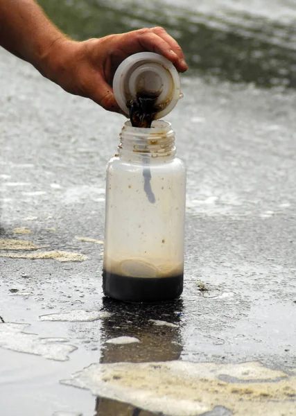 Person Taking Sample Measure Water Quality — Stock Photo, Image