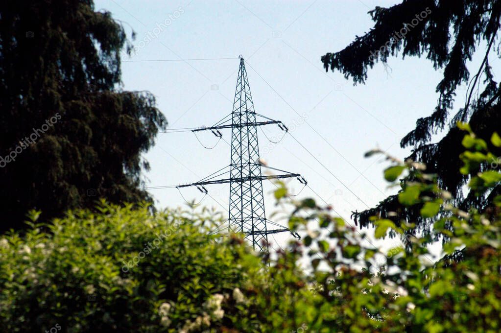 energy supply with a 380 kv power line and power pole