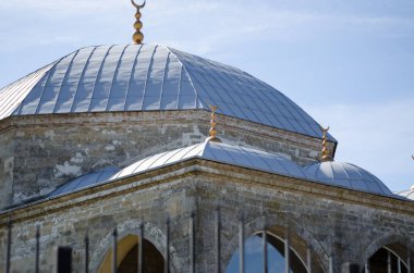 Camiinin kuleleri. Müslüman dini sembolü