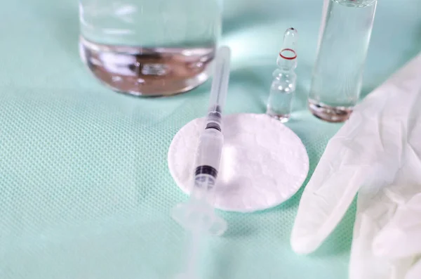 Konsep Vaksinasi Ambun Jarum Suntik Dengan Obat Obatan Sarung Tangan — Stok Foto