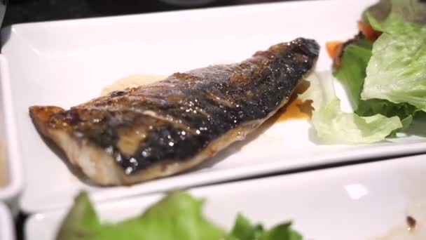 4k Japanese recipe menu, close up grilled tuna fish, Asian cuisine, nutrition, vitamin omega three, fluorescent light, black table, green vegetable, left slide, oriental food — Stock Footage Japanese Recipe Menu Close Grilled Tuna Fish Asian Cuisine Nutrition Royalty Free Stock Video
