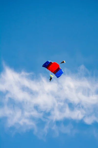 Parachutiste Saute Dans Ciel — Photo