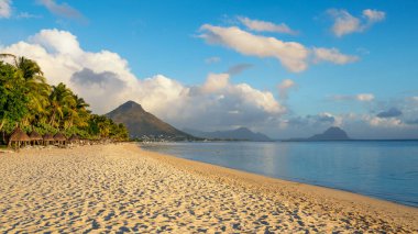 Mauritius Adası'nda güzel plajı