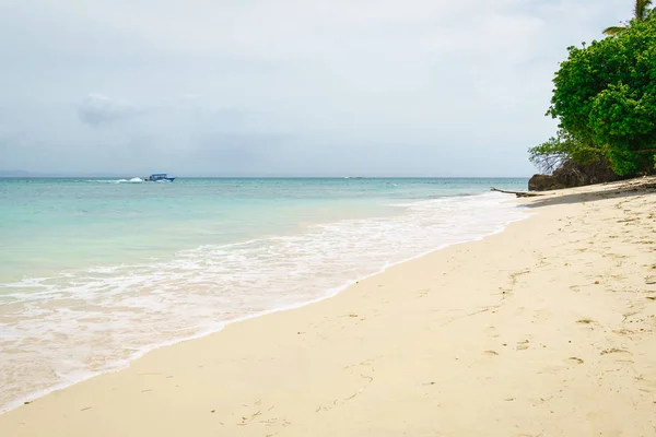 Hermosa playa de Cayo Levantado —  Fotos de Stock