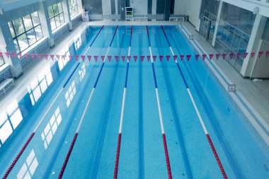 Kapalı Yüzme Havuz.