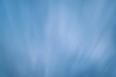 Yazın gökyüzü bulutlu olur