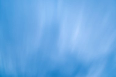 Yazın gökyüzü bulutlu olur