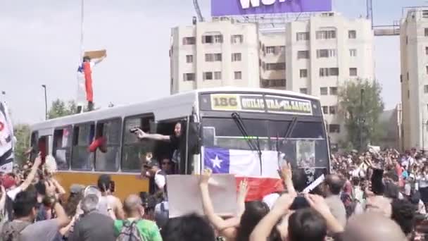 Santiago Chile November 2019 Micro Yellow Transantiago Transit Protesters Rejection — Stock Video
