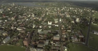 Paraguay 'da yer alan doğu şehrinin hava görüntüsü