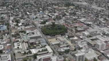 Şili 'nin Maule bölgesindeki Curico şehir merkezinin havadan görüntüsü