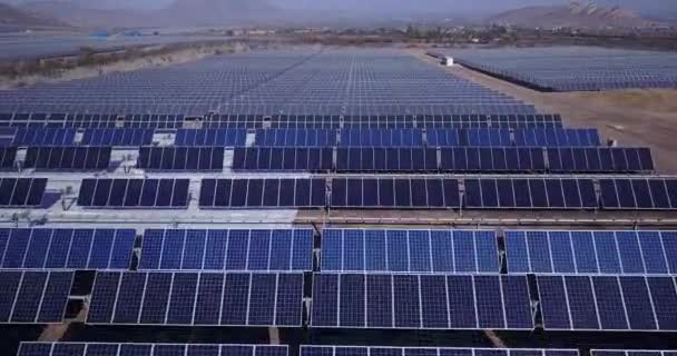 Воздушные Солнечные Панели Чилийской Пустыне Регионе Копиапо Обновили Энергию — стоковое видео