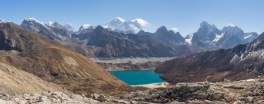 Panoramik dağ landscpe Renjo La, Everest bölgesi