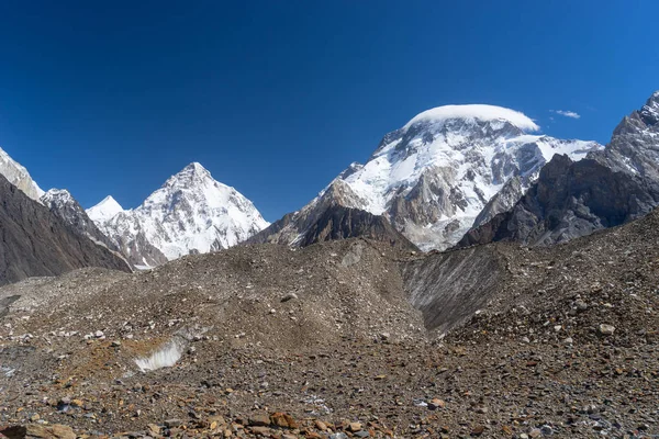 K2 und breiter Gipfel, k2 Trek — Stockfoto