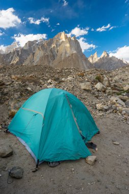 Khobutse kamp, K2 trek, Pakistan mavi çadırı