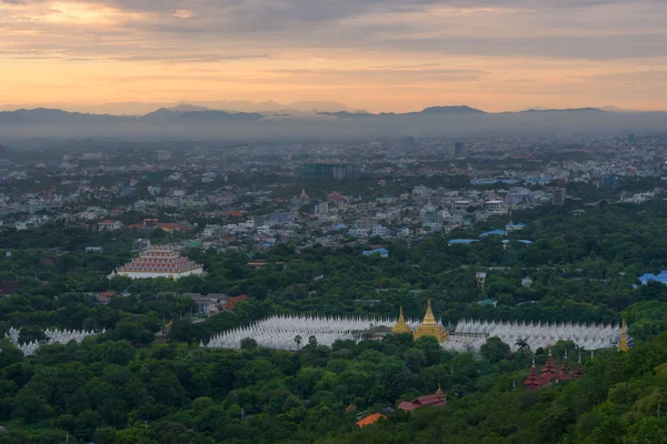 Top view of Mandalay city from Mandalay hill, Myanmar — Stock Photo, Image