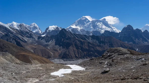 Everest und nuptse Berggipfel von renjo la pass, everest reg — Stockfoto