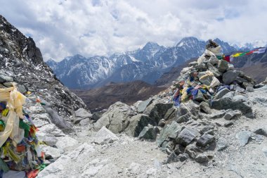 Himalaya dağ manzarası Çola üstünden geçmek, Everest regi