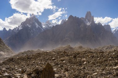Paiju tepe ve Uli Biafo tepe, K2 trek, Pakistan