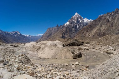 Paiju tepe baltoro buzul nehir eğrisi, K2 trek, Pak ile arkasında
