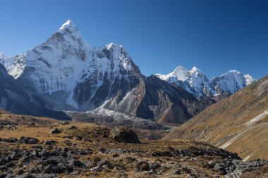 Ama Dablam mountain peak in a morning, Kongma la pass, Everest r clipart
