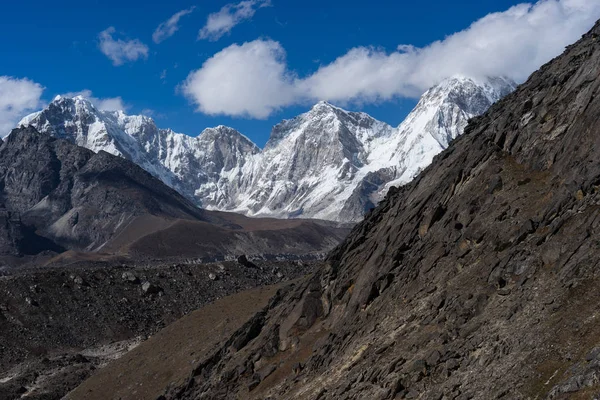 Kongma ラの上からヒマラヤ山の風景を渡すと、エベレスト — ストック写真