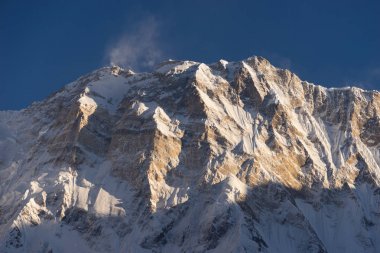 Annapurna ben günbatımı, dünyanın 10 en yüksek zirvesi, Ab zirvesinde dağ
