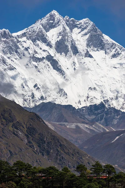 Lhotse Berggipfel, Everest Region, Nepal — Stockfoto