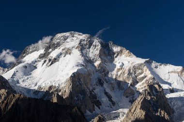Broadpeak dağın görünümünden Concordia kamp, K2 trek, Pakistan