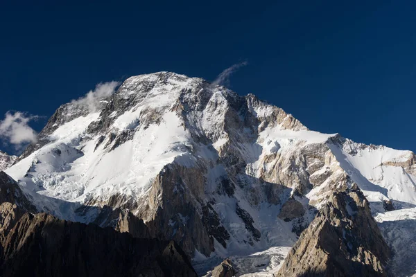 Vista panorámica de la montaña desde el campamento de Concordia, K2 trek, Pakistán — Foto de Stock