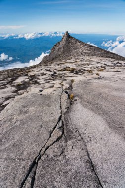 Güney zirvesi, Kinabalu Dağı 'nın en ünlü zirvesi Borneo Adası, Sabah Eyaleti, Malezya, Asya