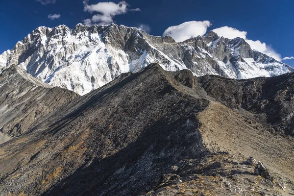 Вид Вершину Нупце Нупце Чухари Маршруте Похода Базового Лагеря Эверест — стоковое фото