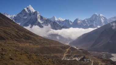 Himalayalar 'ın Thukla geçidi, Everest bölgesi, Nepal, Asya' daki dağlık zaman aralığı