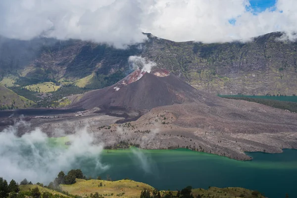 Активная Вулканическая Горная Часть Горы Ринджани Острове Ломбок Индонезии Азия — стоковое фото