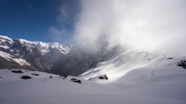 Himalayalar 'ın Mardi Himal Yürüyüşü, Pokhara, Nepal, Asya' dan kalma dağ manzarası