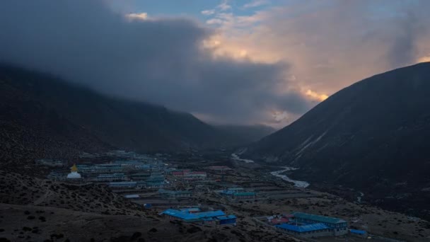 Beau Coucher Soleil Sur Village Dingboche Dans Région Everest Chaîne — Video