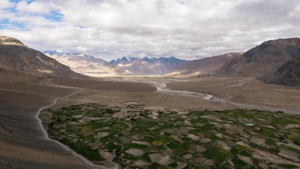 Tidsförskjutning Padum Byn Zanskar Dalen Sommarsäsongen Ladakh Regionen Indien — Stockvideo