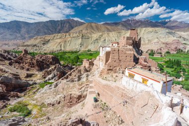 Basco manastırı, yaz mevsiminde eski Tibet tarzı manastır Ladakh bölgesinde Leh şehri, Hindistan, Asya 'da Himalaya dağları.