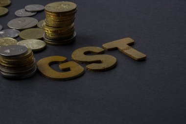 Blackboard ile kelime Gst (hükümet hizmet vergisi) sikkelerinde. İş kavramı