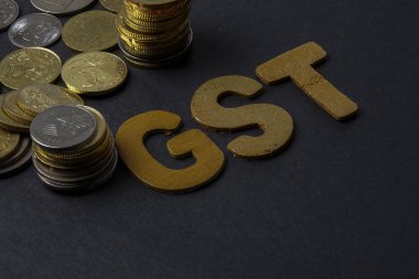 Blackboard ile kelime Gst (hükümet hizmet vergisi) sikkelerinde. İş kavramı