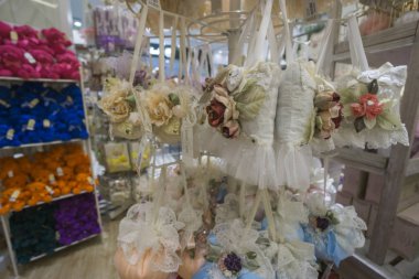 Kuala Lumpur, 16 Jan 2017. Güzel dantel yapay çiçek ve teddy ayı iyi bilinen Dükkanı.