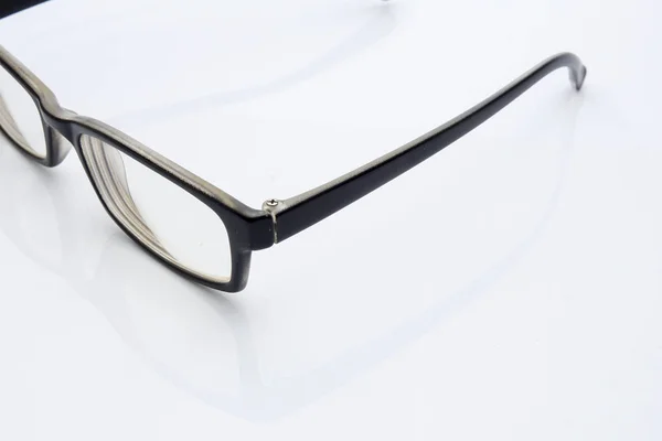Óculos pretos isolados no fundo branco — Fotografia de Stock