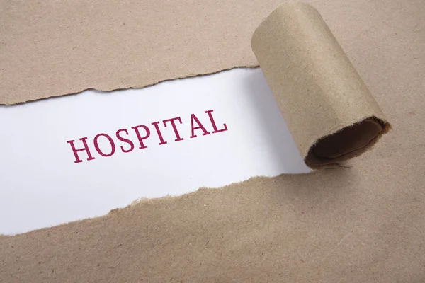 Yırtık kağıt tıbbi kavramsal kelime ile. Sağlık kavramı.