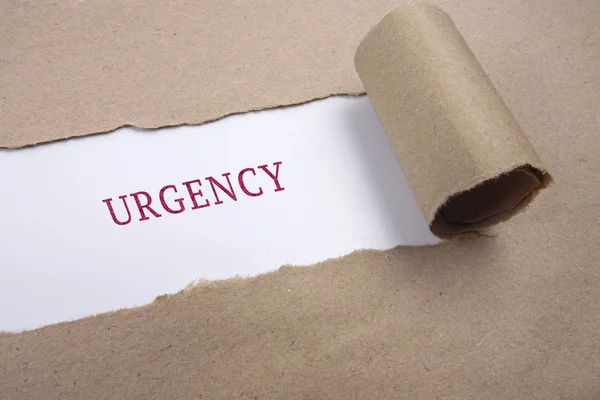 Yırtık kağıt tıbbi kavramsal kelime ile. Sağlık kavramı.