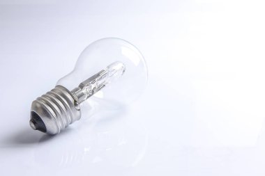 Ampul, fikirler konsepti. Açığa çıkan resim üzerine.