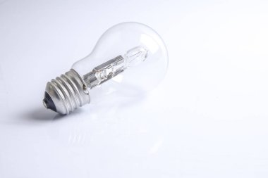 Ampul, fikirler konsepti. Açığa çıkan resim üzerine.