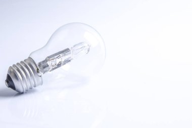 Ampul, fikirler konsepti. Açığa çıkan resim üzerine.