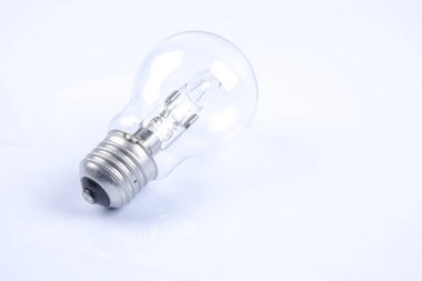 Ampul, fikirler konsepti. Açığa çıkan resim üzerine.