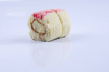 Pasta rulosu. beyaz üzerine izole.