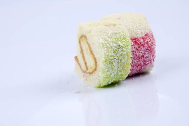 Pasta rulosu. beyaz üzerine izole.