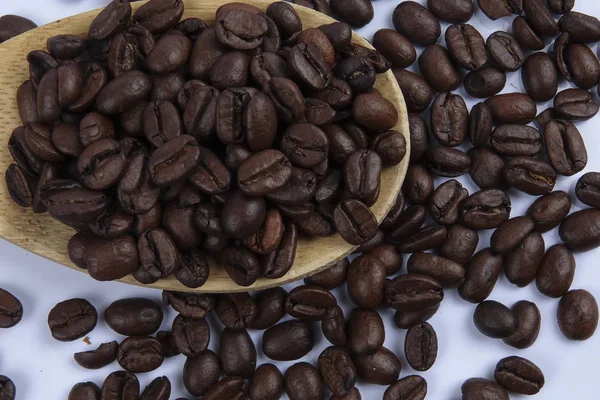 Roasted Coffee Beans Isolated White Background Close — Stock Photo, Image